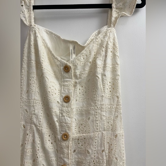 Nwot Anthropologie cream colored eyelet dress. Size 12 - Picture 2 of 8